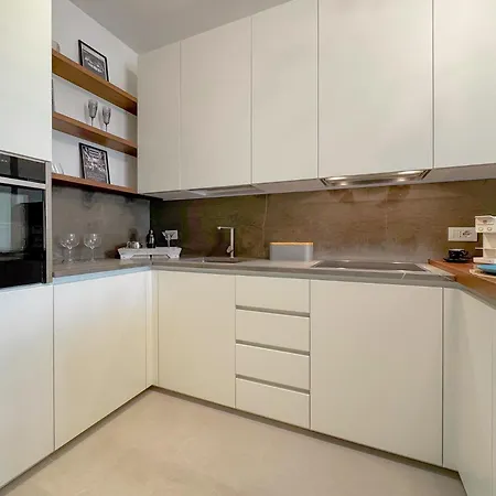 Modern By Host Hero Appartement