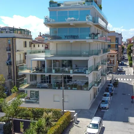 Modern A Few Steps From The Apartment Civitanova Marche